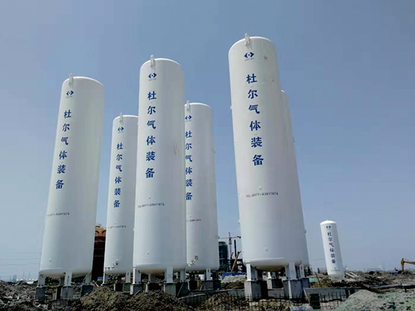 LNG gasification station storage tank